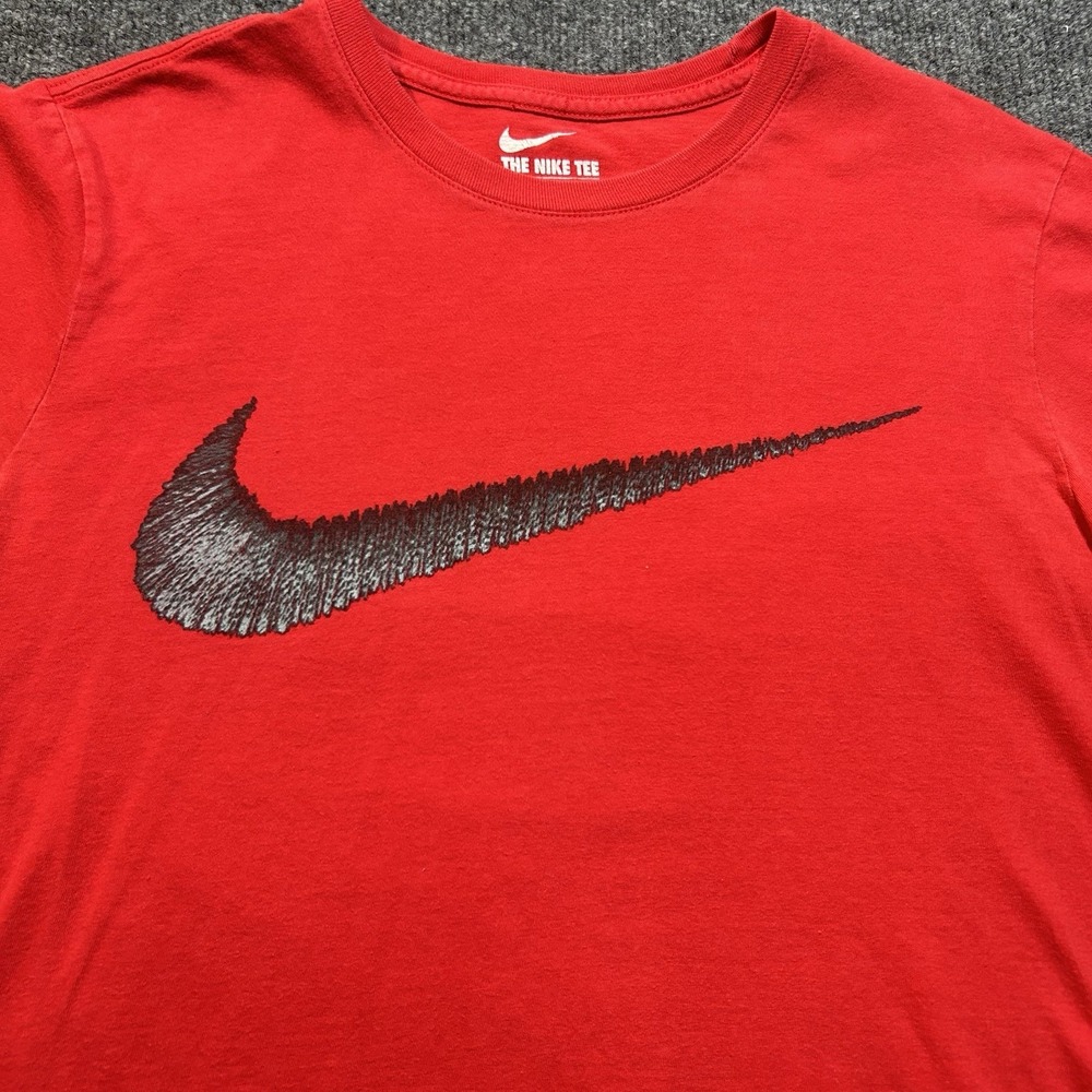 NEW Nike Shirt Adult Medium Red Black The Nike Tee Swoosh Logo Casual Outdoor